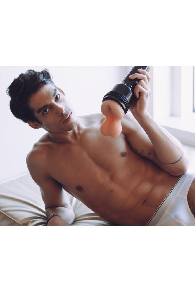 FLESHJACK - MASTURBATORE CON TESTICOLI