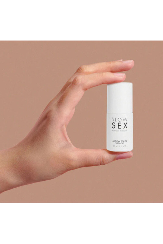 BIJOUX - SLOW SEX OLIO DA MASSAGGIO SESSUALE CON CBD 30 ML