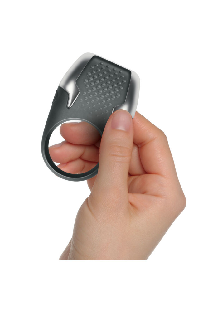 CLIMAXIMUM - ANELLO VIBRANTE PER IL PENE TYRO CON LUCI LED