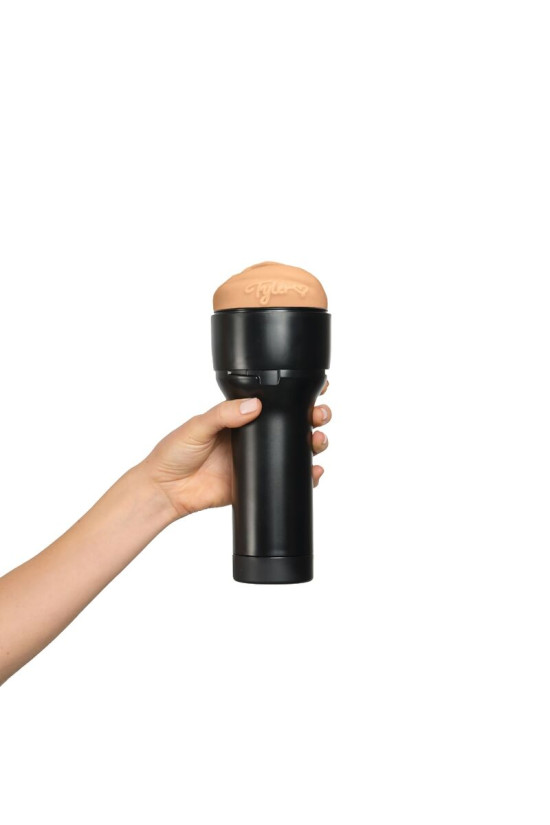 KIIROO - TYLER WISBY FEELTYLER REALISTIC MALE STROKER